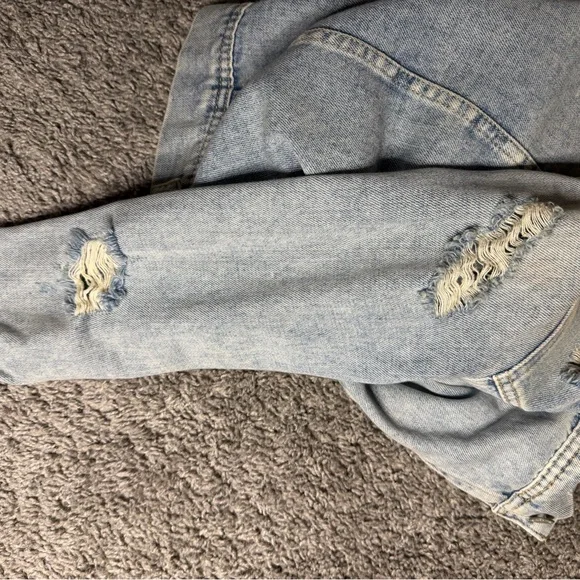 Free People Light Wash Distressed Denim Jacket Size XS - Picture 5 of 6
